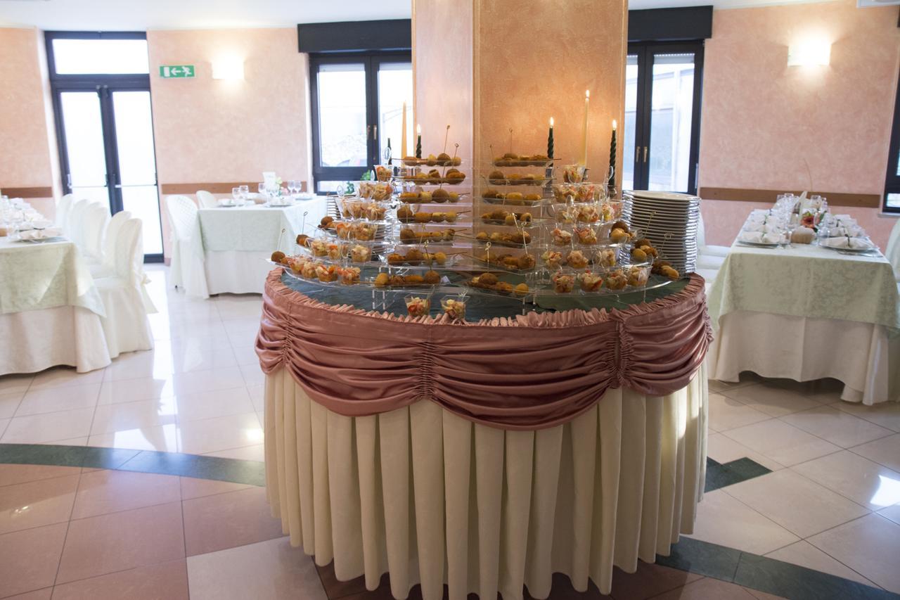 Ristorante Albergo Gerardo Di Masi Caposele Экстерьер фото