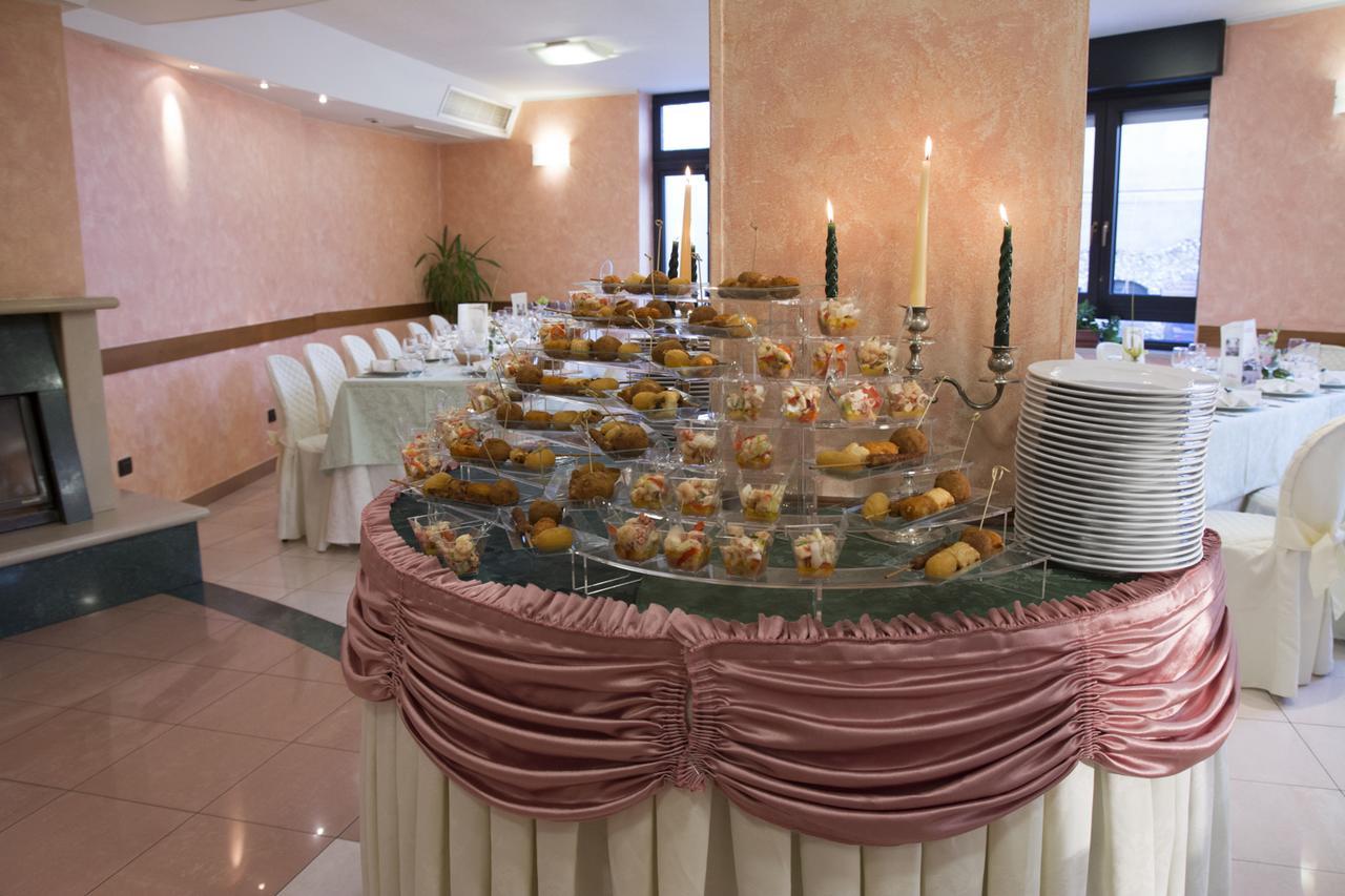 Ristorante Albergo Gerardo Di Masi Caposele Экстерьер фото